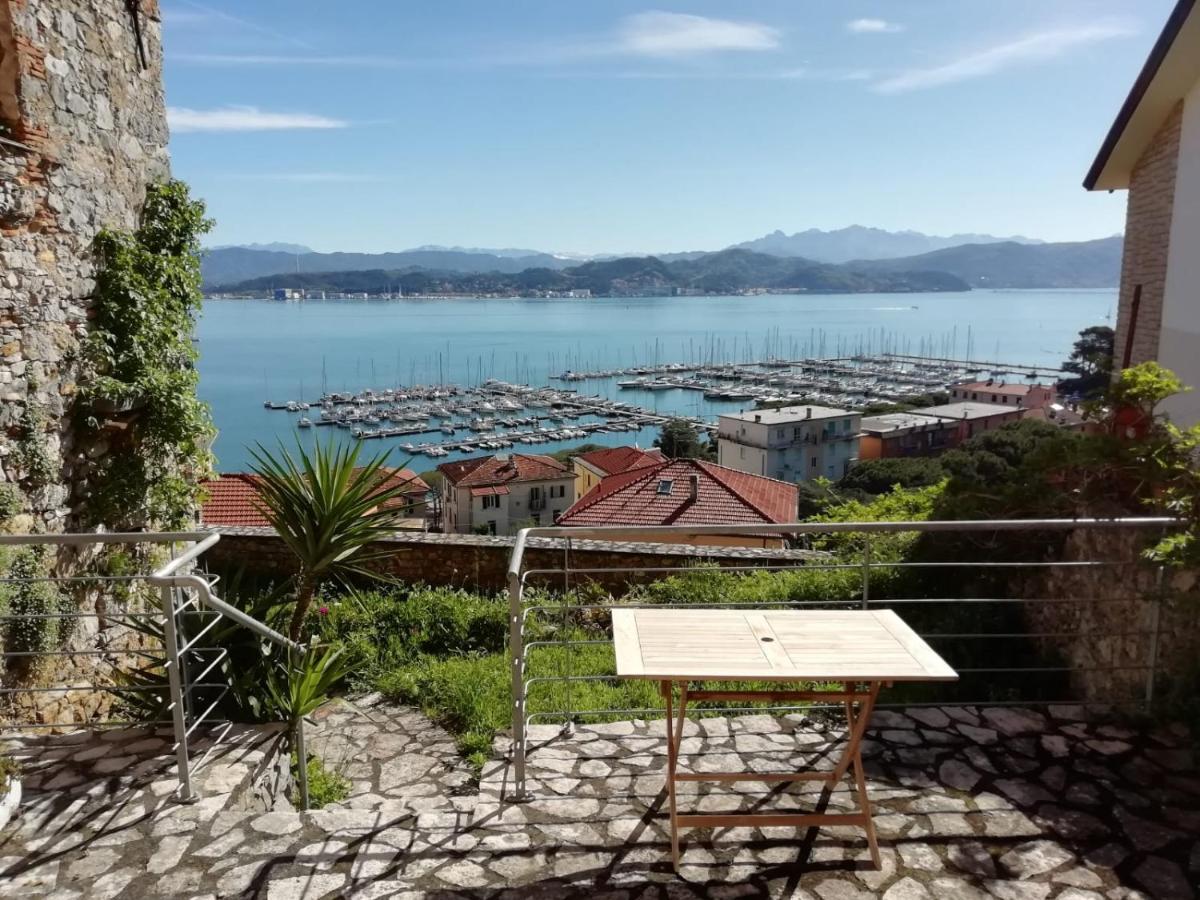 La Terrazza Nel Carruggio Villa Fezzano  Exterior photo